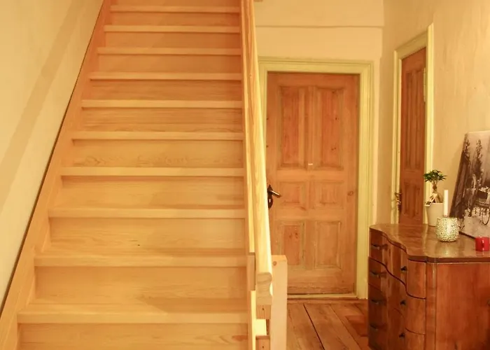 Gutshaus Buberow - Haupthaus - Fuer Seminare & Gruppen بيت للعطل Gransee