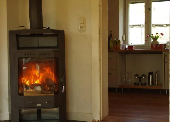 Gutshaus Buberow - Haupthaus - Fuer Seminare & Gruppen بيت للعطل Gransee